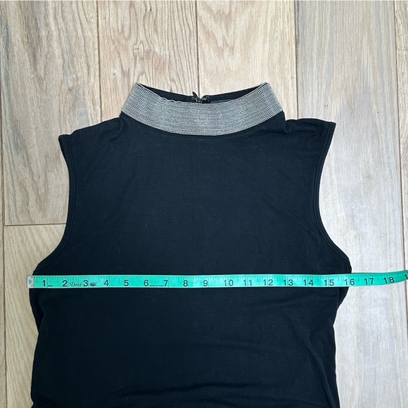 Gracia Black Metal Neck Trim Top - Picture 7 of 10